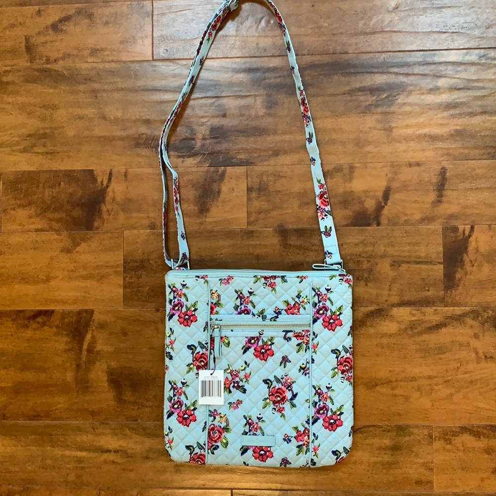 NWT Vera Bradley Iconic Hipster Water Bouquet Bag